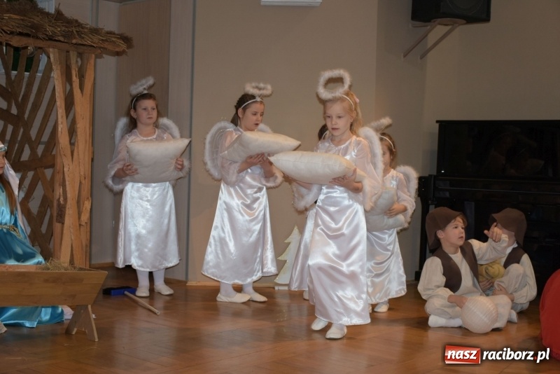 Zdjęcie w galerii na portalu naszraciborz.pl: Dzisiaj w Betlejem...Przegląd w Tworkowie  wiadomości z regionu