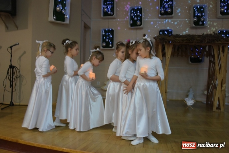 Zdjęcie w galerii na portalu naszraciborz.pl: Dzisiaj w Betlejem...Przegląd w Tworkowie  wiadomości z regionu
