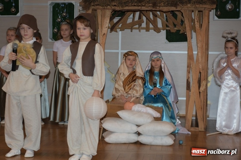Zdjęcie w galerii na portalu naszraciborz.pl: Dzisiaj w Betlejem...Przegląd w Tworkowie  wiadomości z regionu