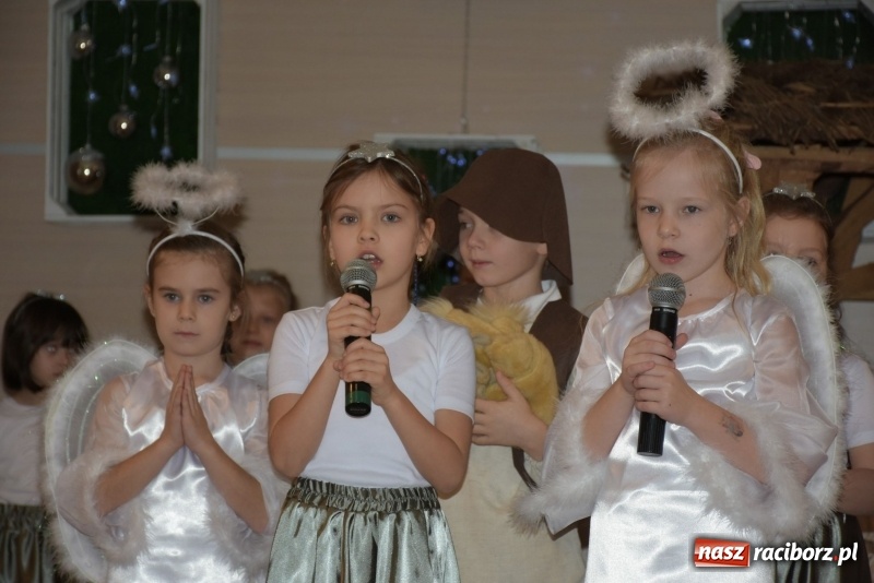 Zdjęcie w galerii na portalu naszraciborz.pl: Dzisiaj w Betlejem...Przegląd w Tworkowie  wiadomości z regionu
