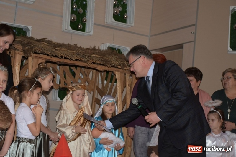 Zdjęcie w galerii na portalu naszraciborz.pl: Dzisiaj w Betlejem...Przegląd w Tworkowie  wiadomości z regionu