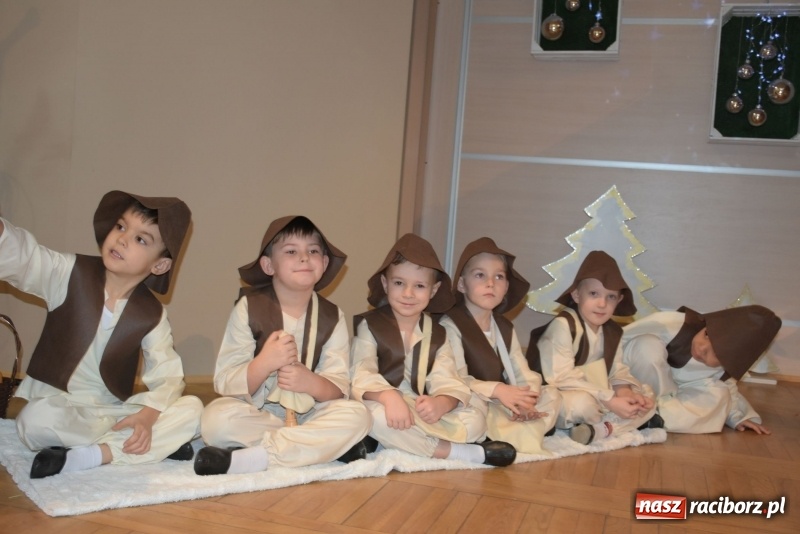 Zdjęcie w galerii na portalu naszraciborz.pl: Dzisiaj w Betlejem...Przegląd w Tworkowie  wiadomości z regionu