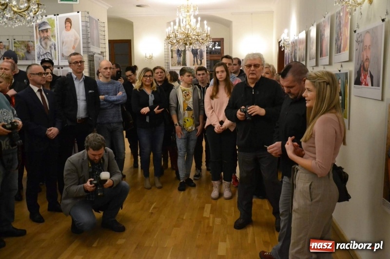 Zdjęcie w galerii na portalu naszraciborz.pl: 100 patriotów - na Zamku Piastowskim otwarto nową wystawę  wiadomości z regionu