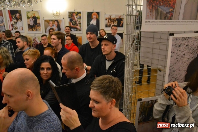 Zdjęcie w galerii na portalu naszraciborz.pl: 100 patriotów - na Zamku Piastowskim otwarto nową wystawę  wiadomości z regionu