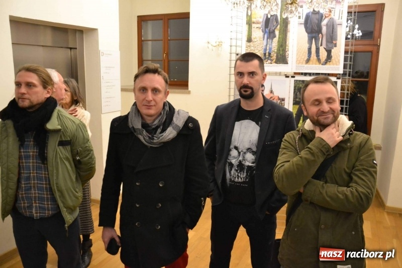 Zdjęcie w galerii na portalu naszraciborz.pl: 100 patriotów - na Zamku Piastowskim otwarto nową wystawę  wiadomości z regionu