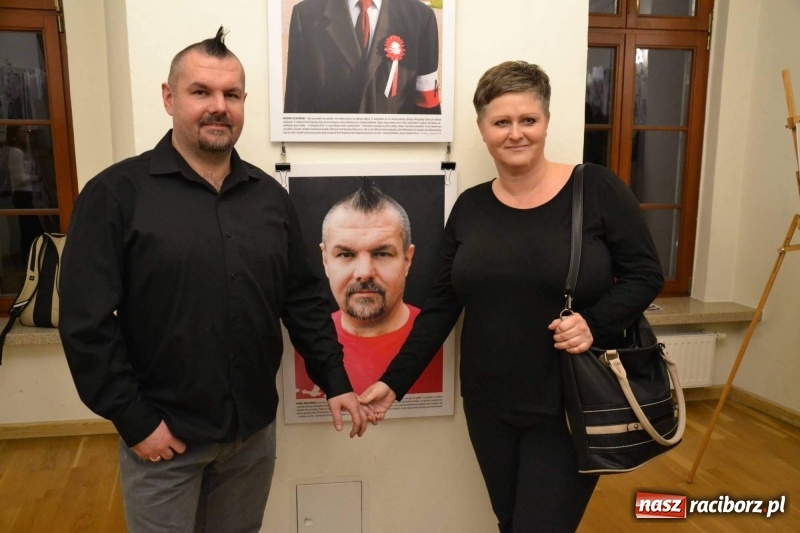 Zdjęcie w galerii na portalu naszraciborz.pl: 100 patriotów - na Zamku Piastowskim otwarto nową wystawę  wiadomości z regionu