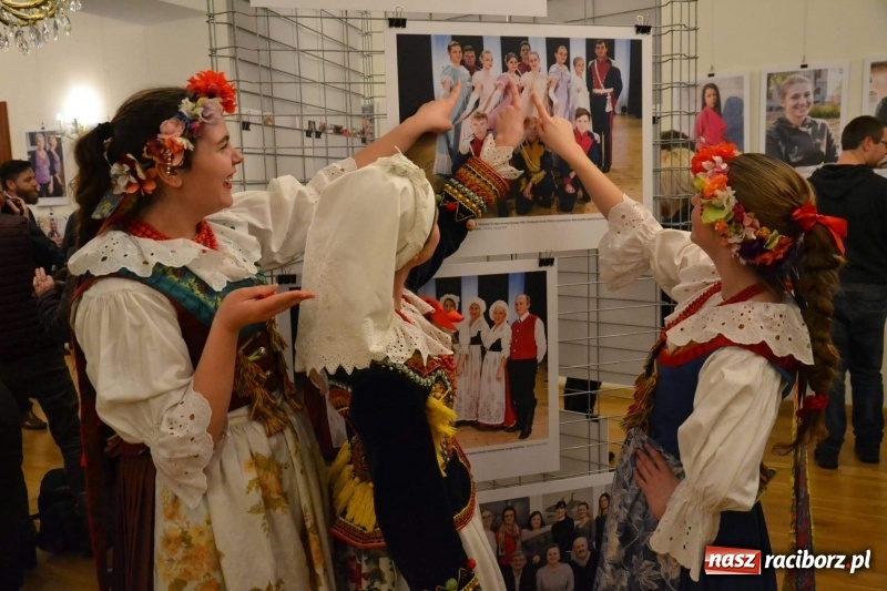 Zdjęcie w galerii na portalu naszraciborz.pl: 100 patriotów - na Zamku Piastowskim otwarto nową wystawę  wiadomości z regionu