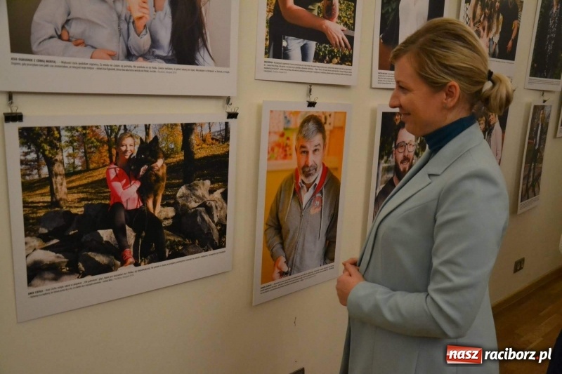 Zdjęcie w galerii na portalu naszraciborz.pl: 100 patriotów - na Zamku Piastowskim otwarto nową wystawę  wiadomości z regionu