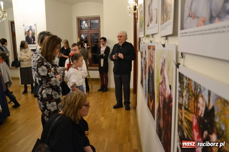 Zdjęcie w galerii na portalu naszraciborz.pl: 100 patriotów - na Zamku Piastowskim otwarto nową wystawę  wiadomości z regionu