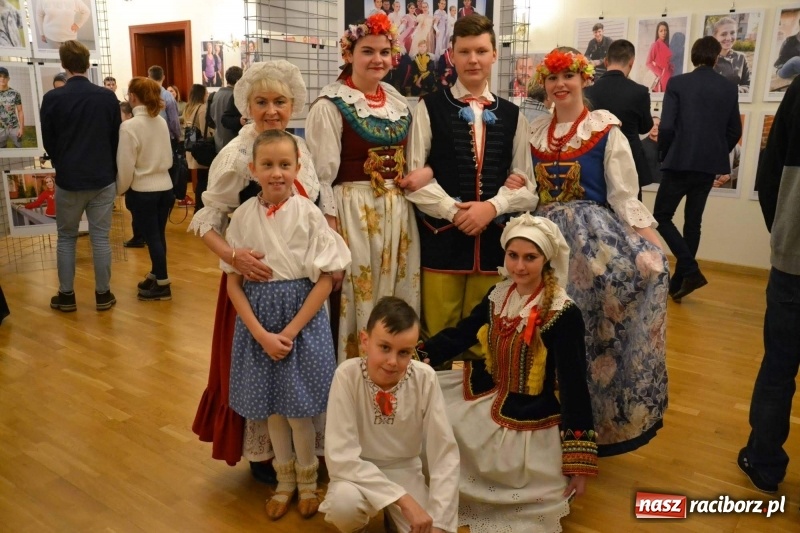 Zdjęcie w galerii na portalu naszraciborz.pl: 100 patriotów - na Zamku Piastowskim otwarto nową wystawę  wiadomości z regionu