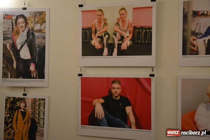 Zdjęcie w galerii na portalu naszraciborz.pl: 100 patriotów - na Zamku Piastowskim otwarto nową wystawę  wiadomości z regionu