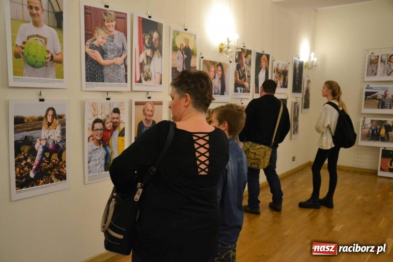 Zdjęcie w galerii na portalu naszraciborz.pl: 100 patriotów - na Zamku Piastowskim otwarto nową wystawę  wiadomości z regionu