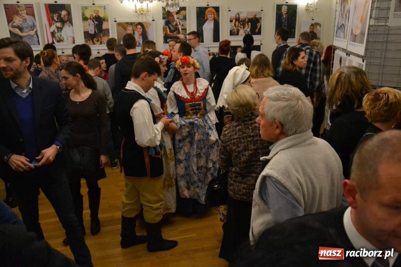 Zdjęcie w galerii na portalu naszraciborz.pl: 100 patriotów - na Zamku Piastowskim otwarto nową wystawę  wiadomości z regionu