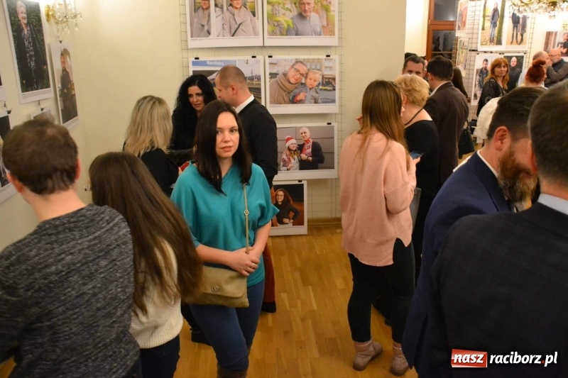 Zdjęcie w galerii na portalu naszraciborz.pl: 100 patriotów - na Zamku Piastowskim otwarto nową wystawę  wiadomości z regionu