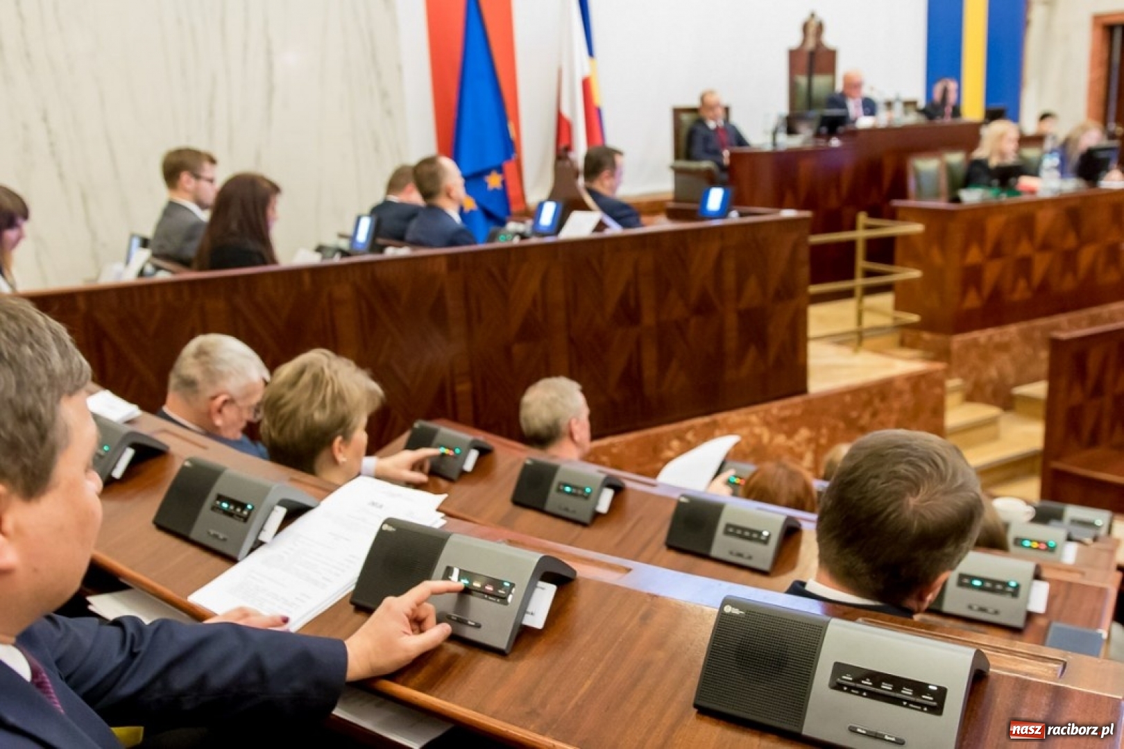 Zdjęcie w galerii na portalu naszraciborz.pl: Uchwalono budżet województwa na rok 2019. Jest w nim obwodnica Raciborza wiadomości z regionu