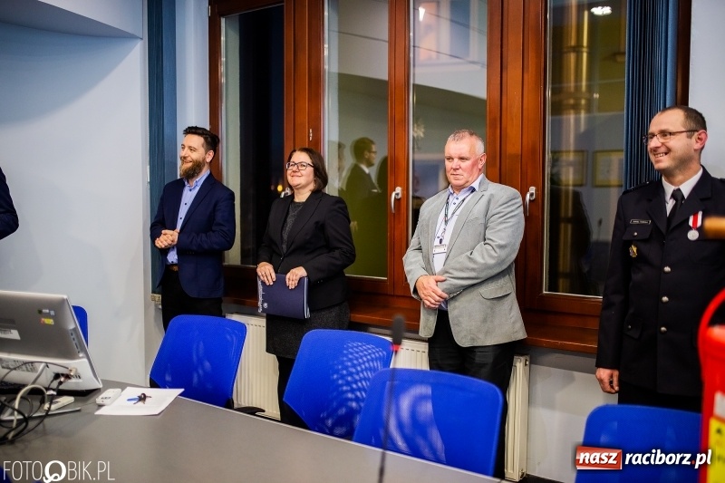 Zdjęcie w galerii na portalu naszraciborz.pl: Strażacy ochotnicy z raciborskich dzielnic odebrali sprzęt z Funduszu Sprawiedliwości wiadomości z regionu