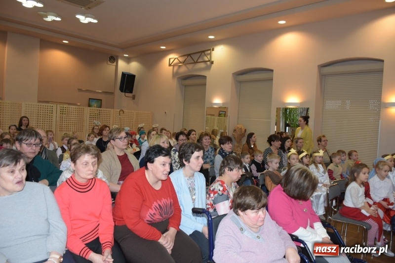 Zdjęcie w galerii na portalu naszraciborz.pl: Tworkowskie jasełka. Dzień drugi  wiadomości z regionu
