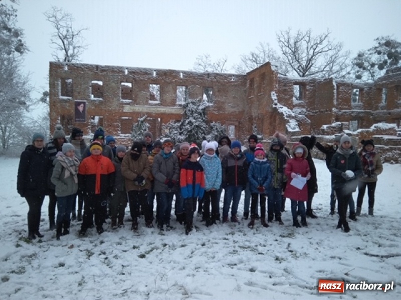 Zdjęcie w galerii na portalu naszraciborz.pl: Z Ostroga do Łubowic. Zimowe spotkanie z poetą  wiadomości z regionu