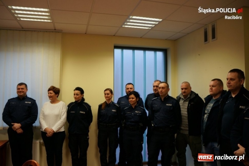 Zdjęcie w galerii na portalu naszraciborz.pl: Emerytury nadszedł czas. Policjanci z Raciborza pożegnali asp. szt. Bogdana Adamika wiadomości z regionu