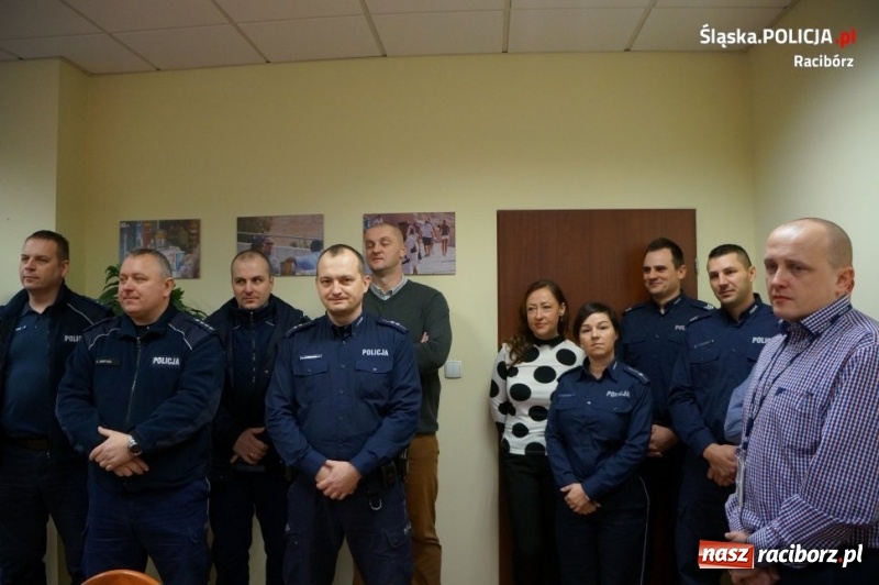 Zdjęcie w galerii na portalu naszraciborz.pl: Emerytury nadszedł czas. Policjanci z Raciborza pożegnali asp. szt. Bogdana Adamika wiadomości z regionu