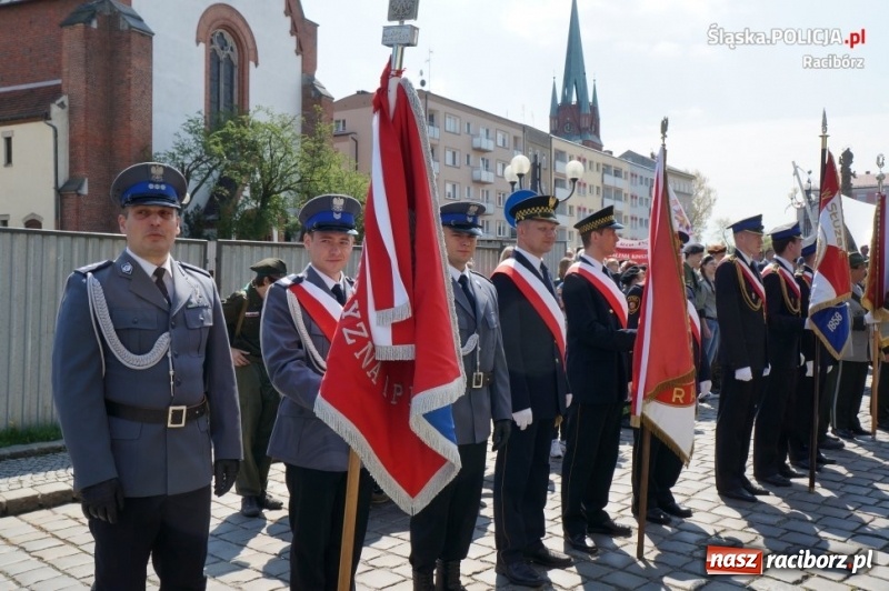 Zdjęcie w galerii na portalu naszraciborz.pl: Emerytury nadszedł czas. Policjanci z Raciborza pożegnali asp. szt. Bogdana Adamika wiadomości z regionu