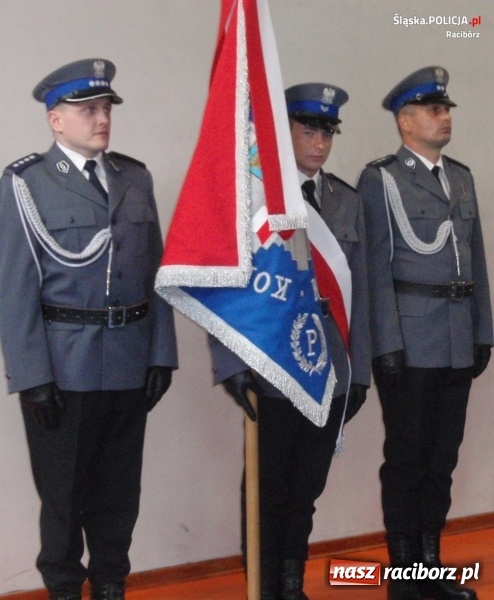 Zdjęcie w galerii na portalu naszraciborz.pl: Emerytury nadszedł czas. Policjanci z Raciborza pożegnali asp. szt. Bogdana Adamika wiadomości z regionu