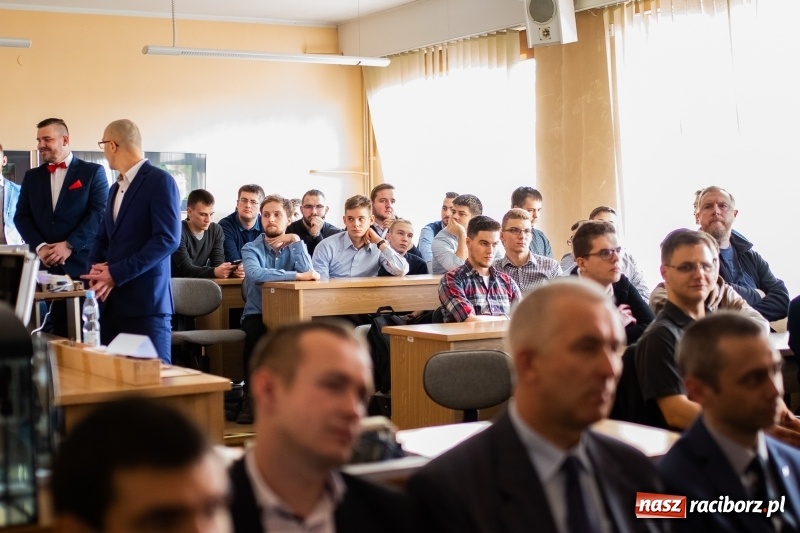 Zdjęcie w galerii na portalu naszraciborz.pl: Inteligentny dom najlepszym projektem dyplomowym w raciborskiej PWSZ wiadomości z regionu