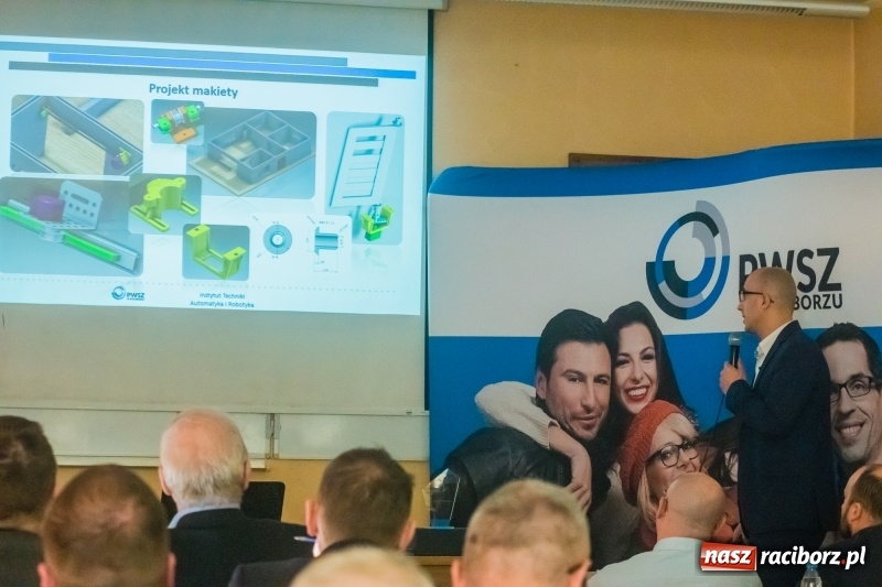 Zdjęcie w galerii na portalu naszraciborz.pl: Inteligentny dom najlepszym projektem dyplomowym w raciborskiej PWSZ wiadomości z regionu