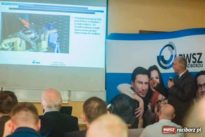 Zdjęcie w galerii na portalu naszraciborz.pl: Inteligentny dom najlepszym projektem dyplomowym w raciborskiej PWSZ wiadomości z regionu