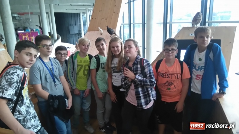 Zdjęcie w galerii na portalu naszraciborz.pl: Matematyczni Ryśliciele promują swoją książkę w powiecie! wiadomości z regionu