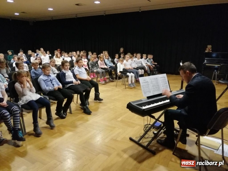 Zdjęcie w galerii na portalu naszraciborz.pl: Pierwszy w tym roku koncert umuzykalniający za nami wiadomości z regionu