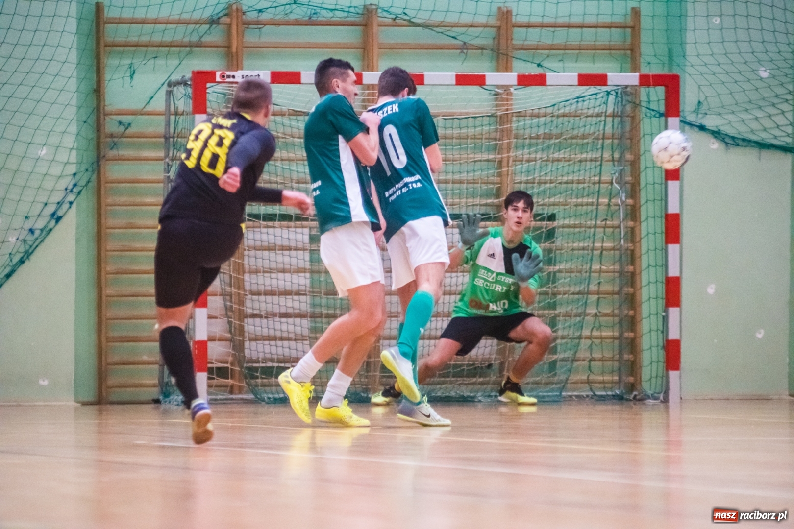 Zdjęcie w galerii na portalu naszraciborz.pl: PRD Kühn bez punktów w meczu kolejki FOTO i WIDEO wiadomości z regionu