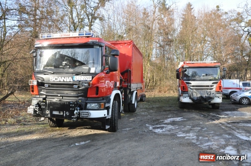 Zdjęcie w galerii na portalu naszraciborz.pl: Katastrofa budowlana w Rudniku. Runęła ściana frontowa pałacu. Strażacy przeszukują ruiny  wiadomości z regionu