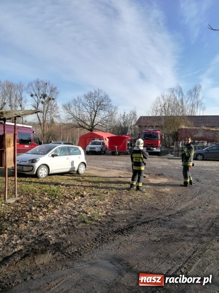 Zdjęcie w galerii na portalu naszraciborz.pl: Katastrofa budowlana w Rudniku. Runęła ściana frontowa pałacu. Strażacy przeszukują ruiny  wiadomości z regionu