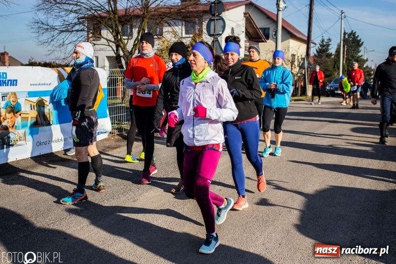 Zdjęcie w galerii na portalu naszraciborz.pl: VII Eko-Okna Cross po Ziemi Pietrowickiej. Na trasie prawie 300 biegaczy wiadomości z regionu
