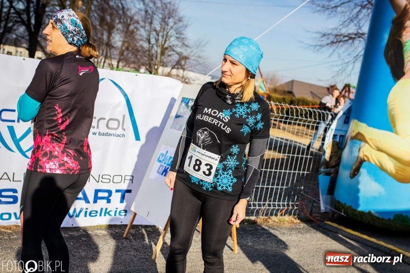 Zdjęcie w galerii na portalu naszraciborz.pl: VII Eko-Okna Cross po Ziemi Pietrowickiej. Na trasie prawie 300 biegaczy wiadomości z regionu