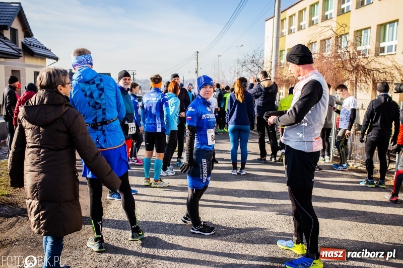Zdjęcie w galerii na portalu naszraciborz.pl: VII Eko-Okna Cross po Ziemi Pietrowickiej. Na trasie prawie 300 biegaczy wiadomości z regionu