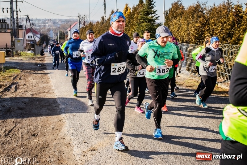 Zdjęcie w galerii na portalu naszraciborz.pl: VII Eko-Okna Cross po Ziemi Pietrowickiej. Na trasie prawie 300 biegaczy wiadomości z regionu