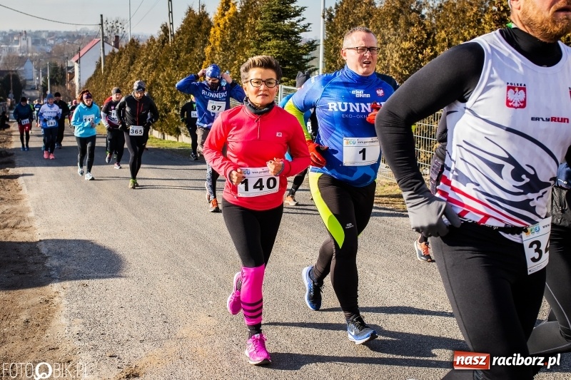 Zdjęcie w galerii na portalu naszraciborz.pl: VII Eko-Okna Cross po Ziemi Pietrowickiej. Na trasie prawie 300 biegaczy wiadomości z regionu
