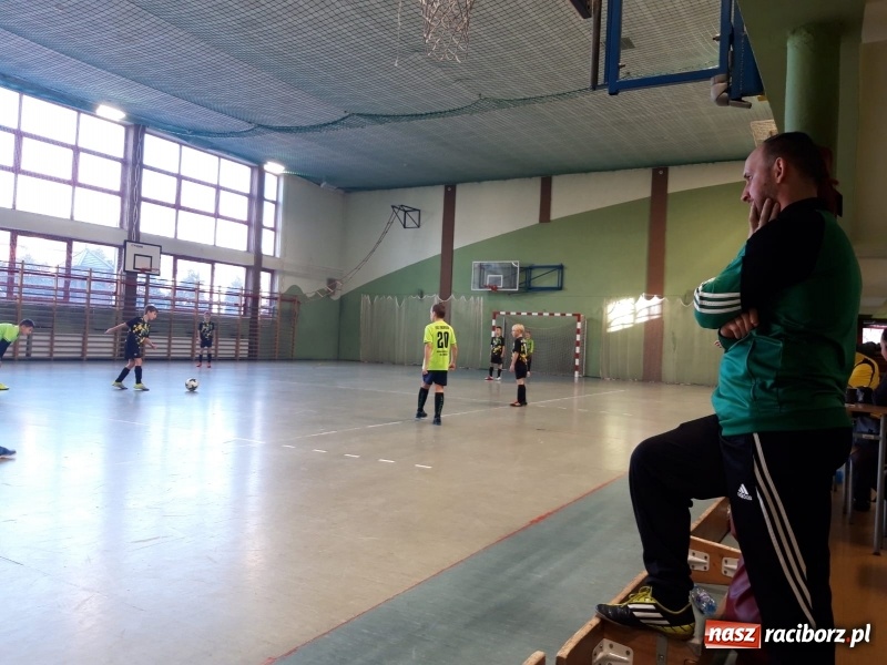 Zdjęcie w galerii na portalu naszraciborz.pl: Pierwsze miejsce orlików z Tworkowa na turnieju w Rydułtowach wiadomości z regionu