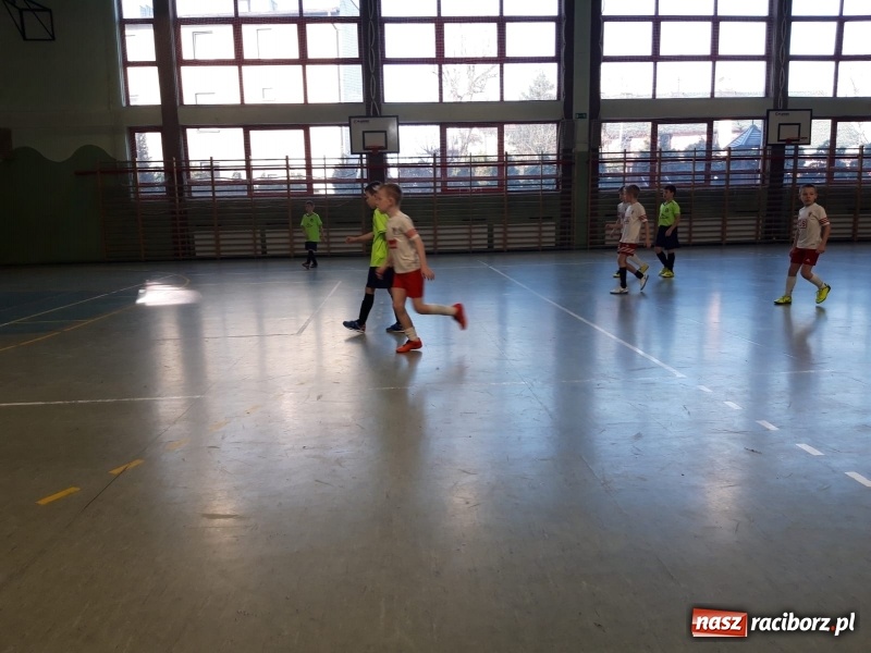 Zdjęcie w galerii na portalu naszraciborz.pl: Pierwsze miejsce orlików z Tworkowa na turnieju w Rydułtowach wiadomości z regionu