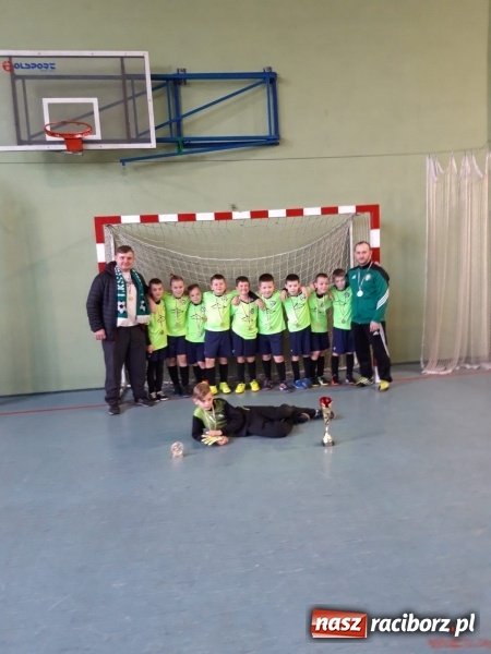 Zdjęcie w galerii na portalu naszraciborz.pl: Pierwsze miejsce orlików z Tworkowa na turnieju w Rydułtowach wiadomości z regionu