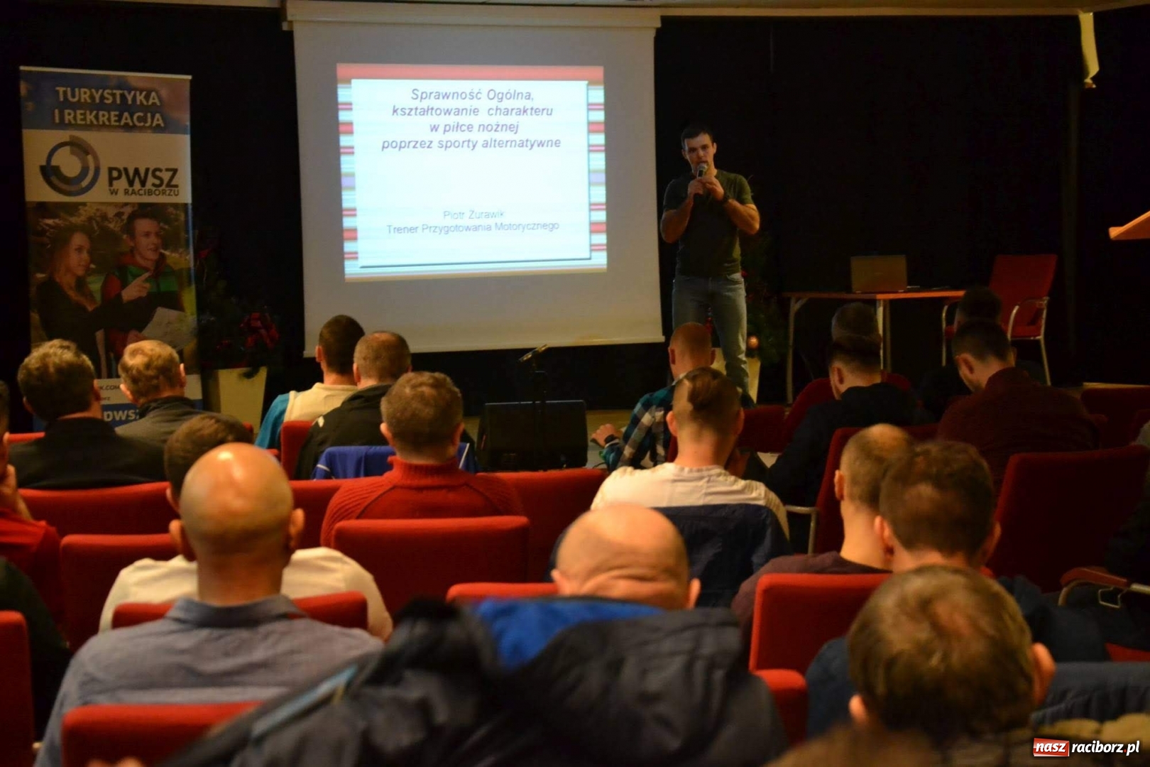 Zdjęcie w galerii na portalu naszraciborz.pl: Konferencja szkoleniowa dla trenerów na zamku  wiadomości z regionu