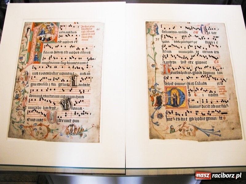 Zdjęcie w galerii na portalu naszraciborz.pl: Wyjątkowe wydarzenie w raciborskim Muzeum. Odśpiewano dwie karty dominikańskiego graduału WIDEO wiadomości z regionu