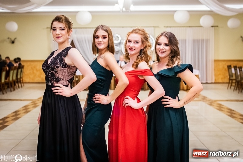Zdjęcie w galerii na portalu naszraciborz.pl: Bal maturalny raciborskiej Budowlanki  wiadomości z regionu