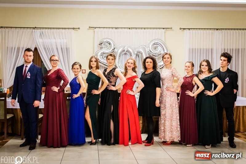 Zdjęcie w galerii na portalu naszraciborz.pl: Bal maturalny raciborskiej Budowlanki  wiadomości z regionu