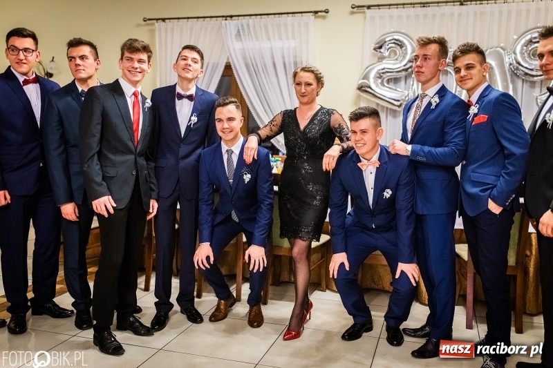 Zdjęcie w galerii na portalu naszraciborz.pl: Bal maturalny raciborskiej Budowlanki  wiadomości z regionu