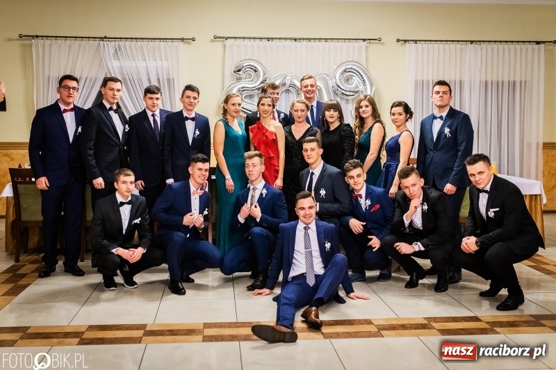 Zdjęcie w galerii na portalu naszraciborz.pl: Bal maturalny raciborskiej Budowlanki  wiadomości z regionu