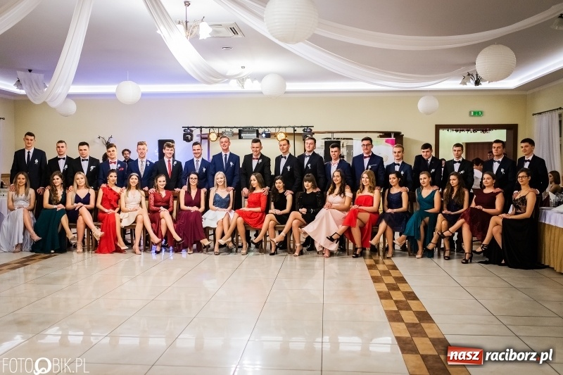 Zdjęcie w galerii na portalu naszraciborz.pl: Bal maturalny raciborskiej Budowlanki  wiadomości z regionu