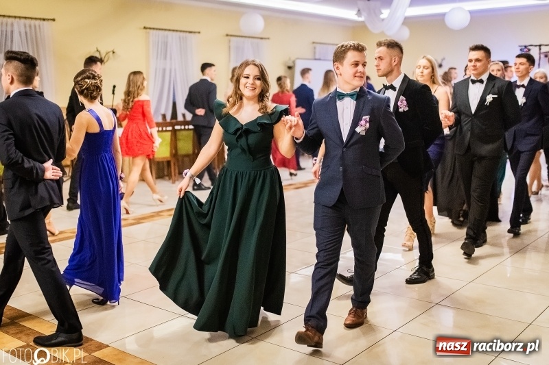 Zdjęcie w galerii na portalu naszraciborz.pl: Bal maturalny raciborskiej Budowlanki  wiadomości z regionu